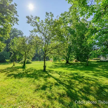 D'hôtes Les Cinq Mésanges Bed & Breakfast 3*